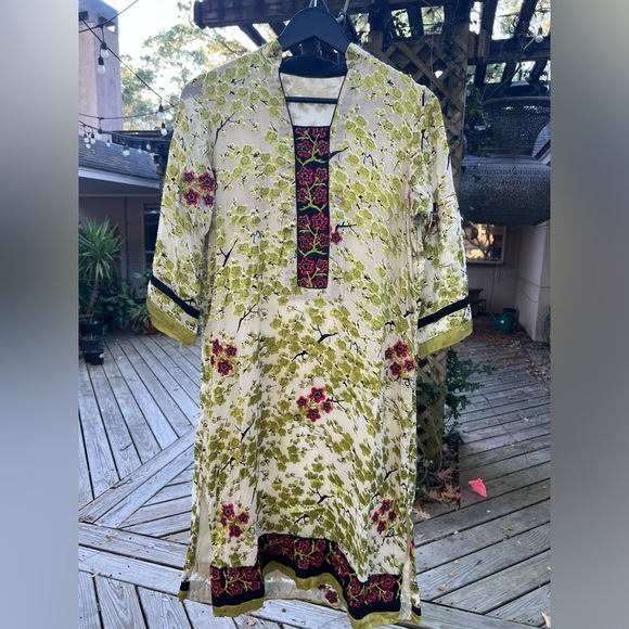 Green kurta and dupatta - Picture 1 of 8